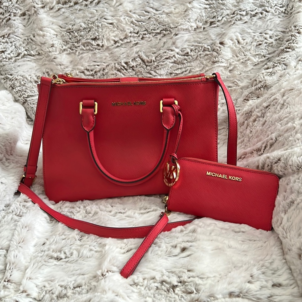 Michael Kors purse with wallet (wristlet)
